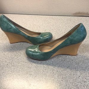 Nicole Miller Green Wedges